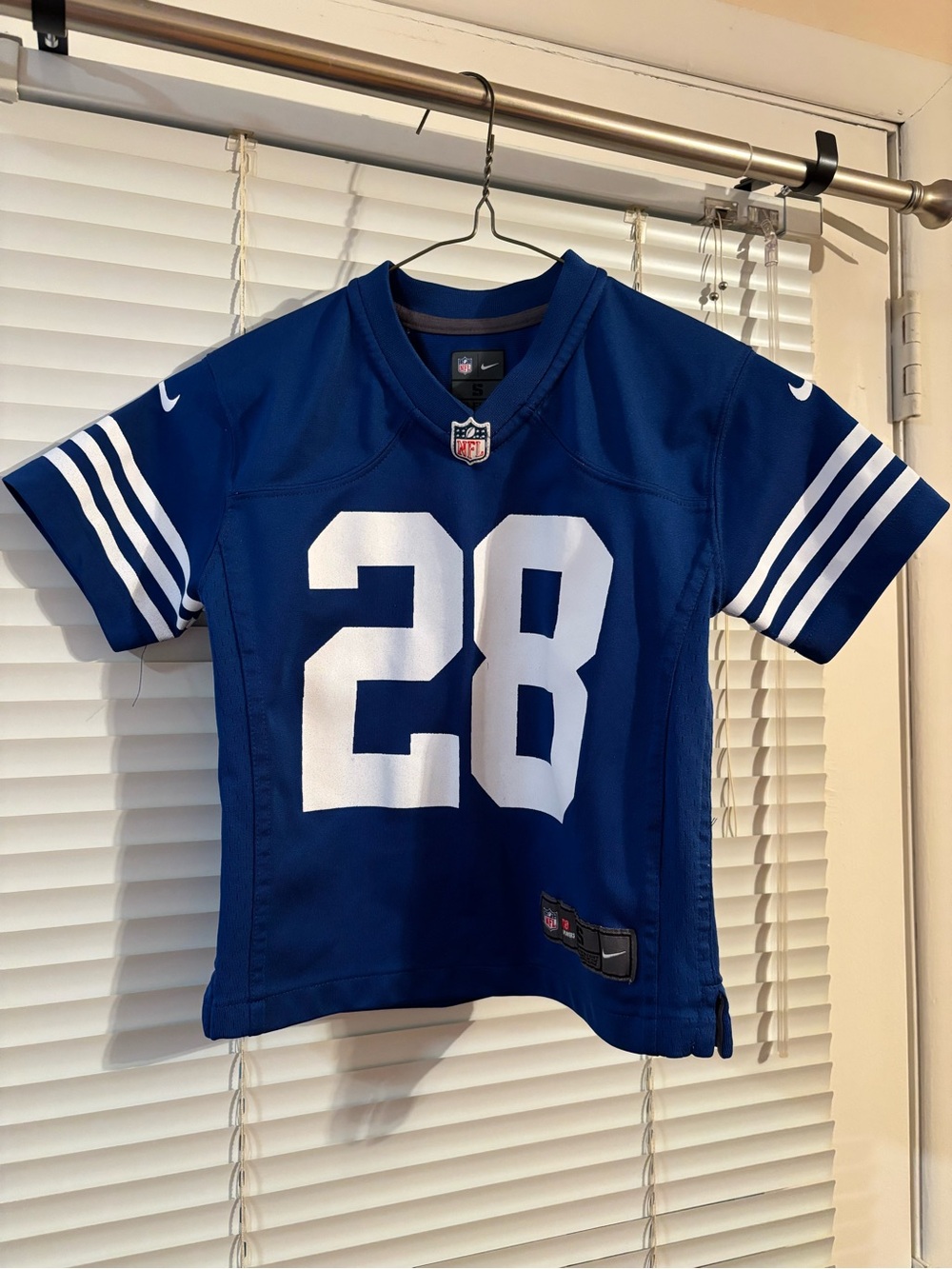 Indianapolis Colts Jonathan Taylor #28 Nike On Field NFL Jersey Youth Small